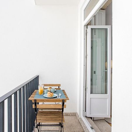 Flux Art Studio W/ Ac & Balcony By Lovelystay Porto Exterior foto